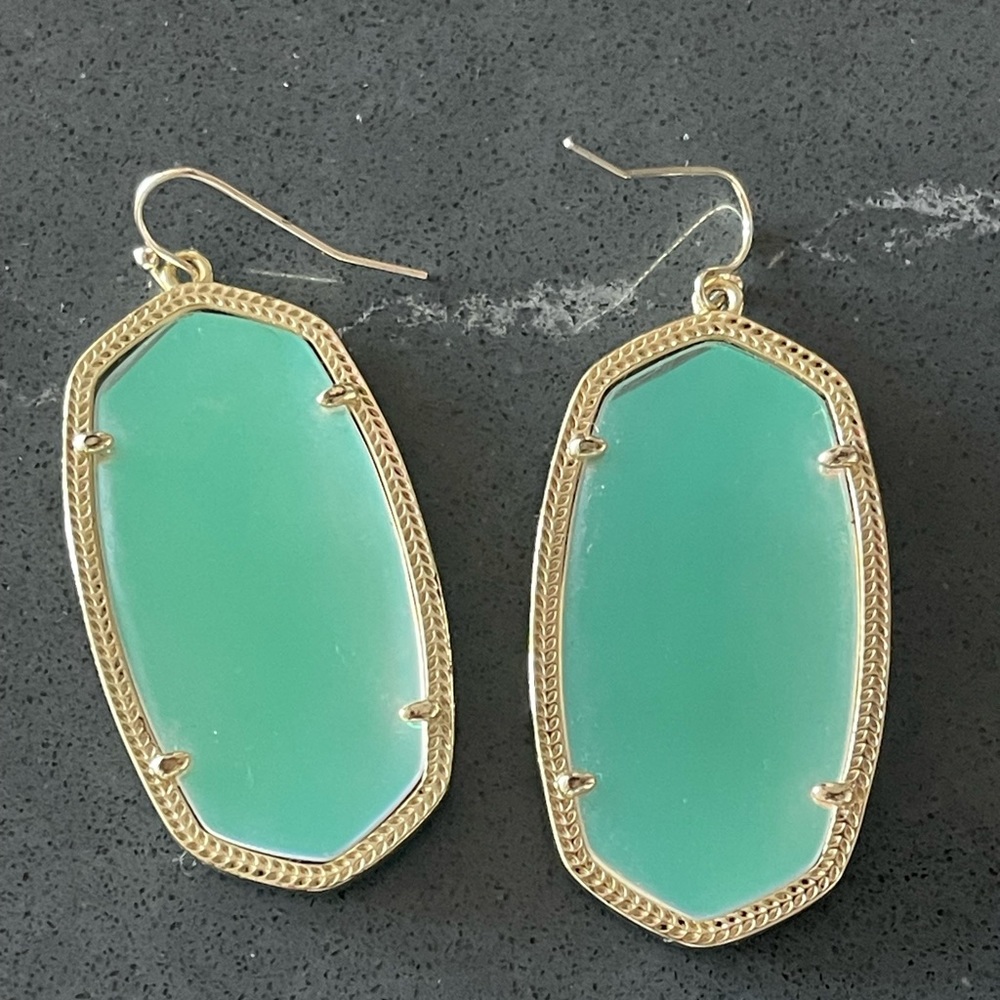 Kendra Scott Elle Gold Drop Earrings | Iridescent